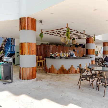 Apartamento De Lujo En Seaway935 - Morros *